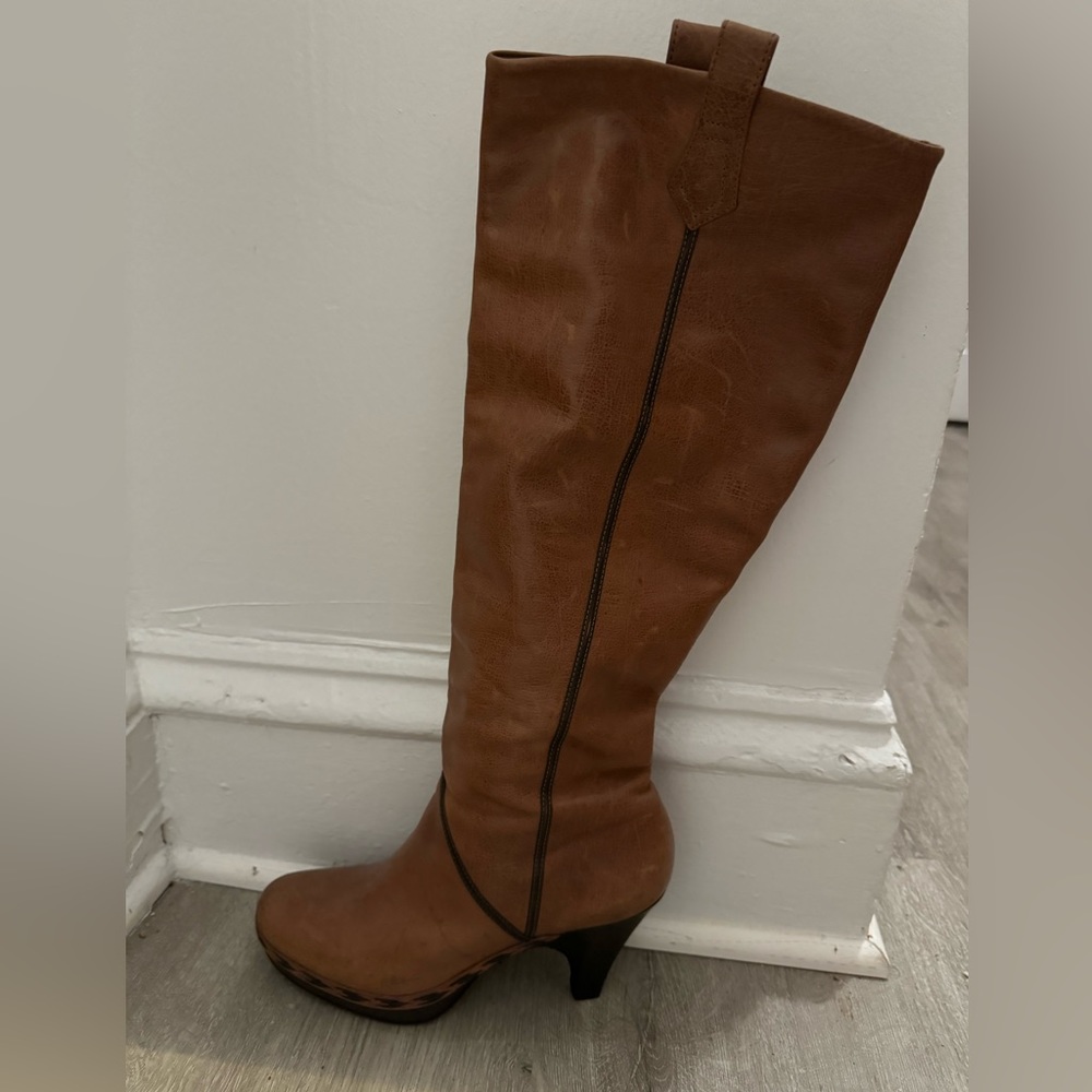 High Rise Cole Haan leather brown boots sz 9 - Picture 3 of 9
